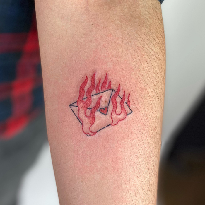 tatuaje carta fuego